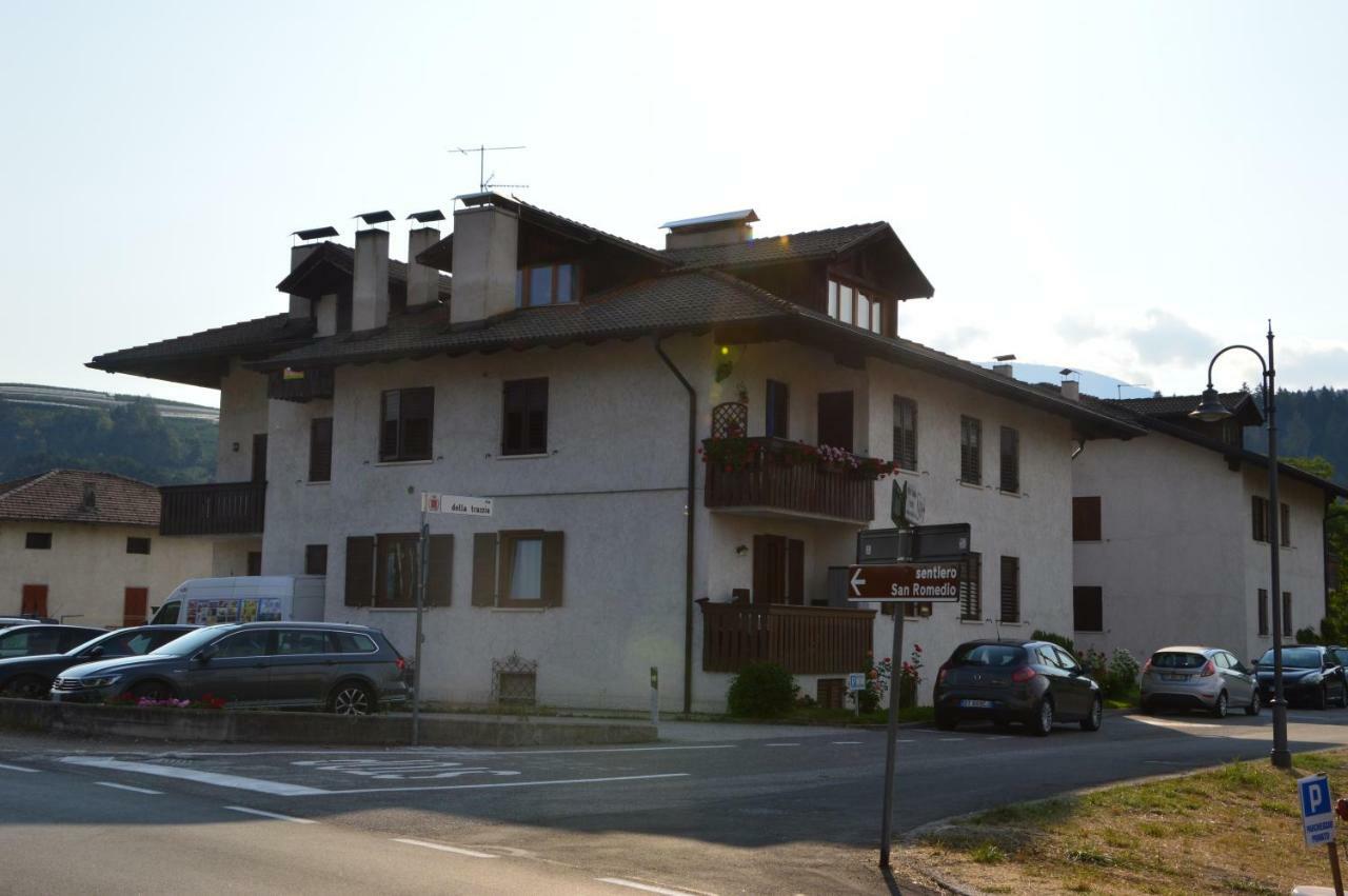 Apartamento Il Nido Dei Sogni Sanzeno Exterior foto